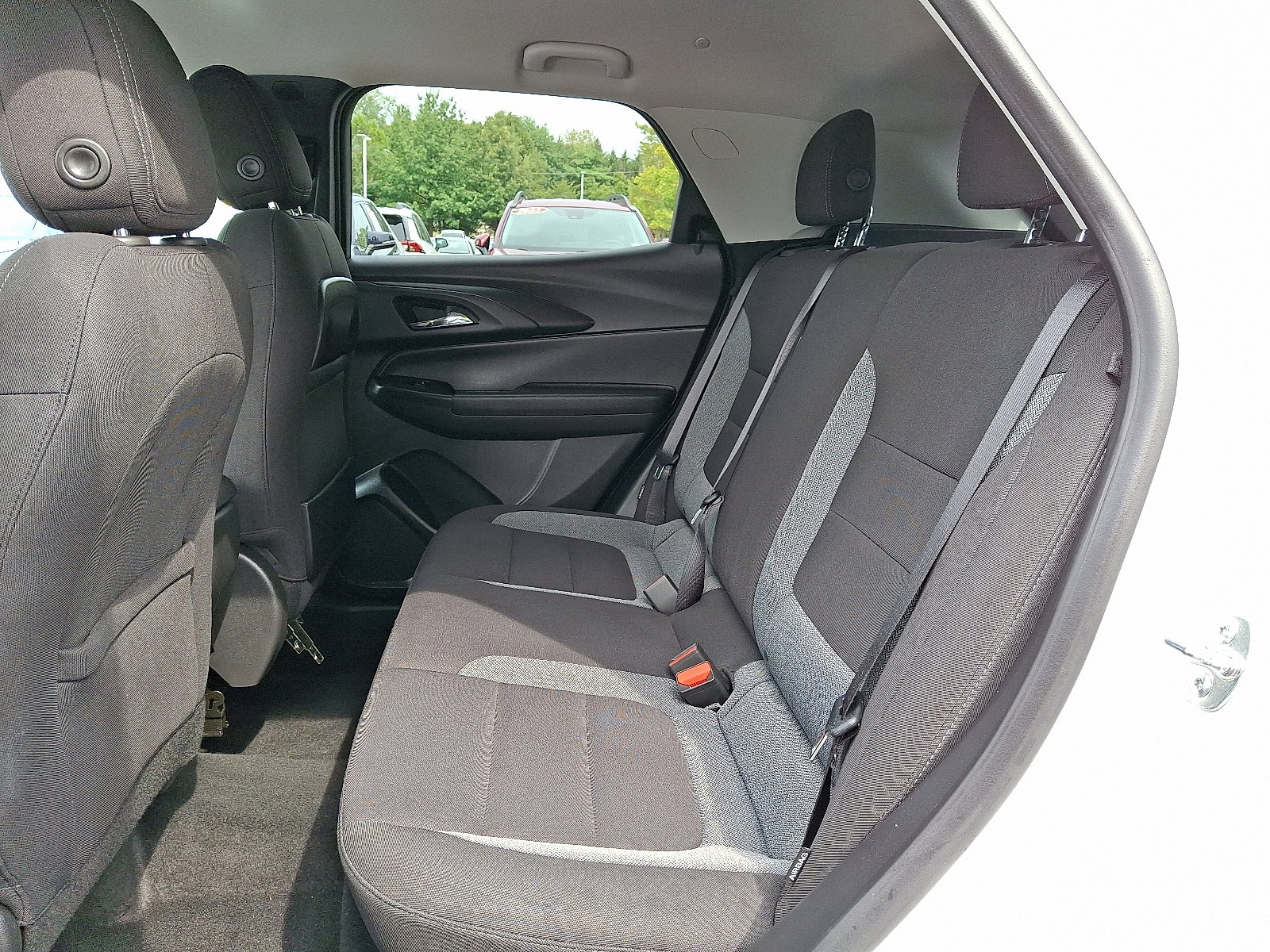 2025 Chevrolet Trailblazer LT photo 9