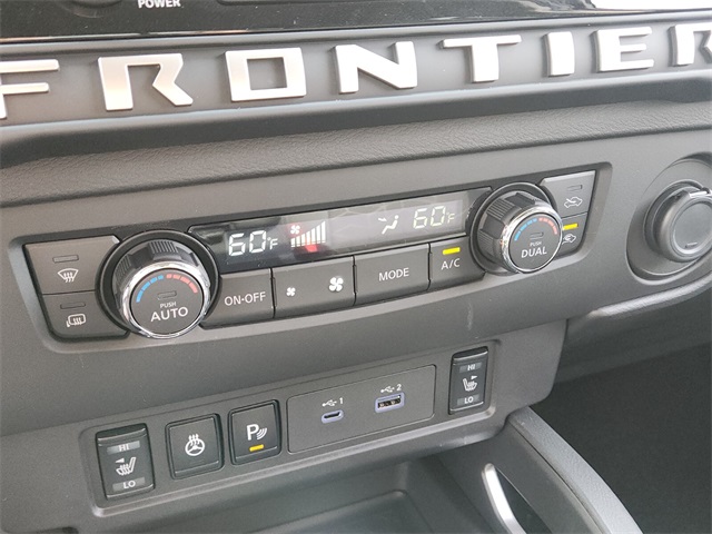 2025 Nissan Murano SL photo 11