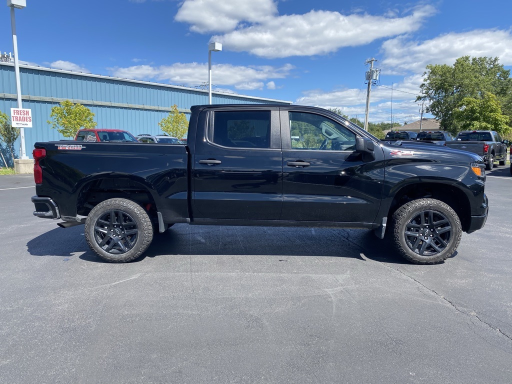 2023 Chevrolet Silverado 1500 Custom Trail Boss photo 11