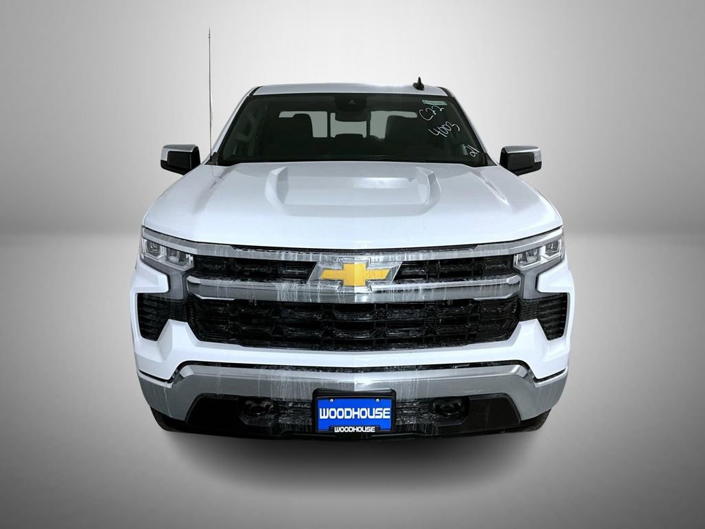2026 Chevrolet Silverado 1500 LT photo 2