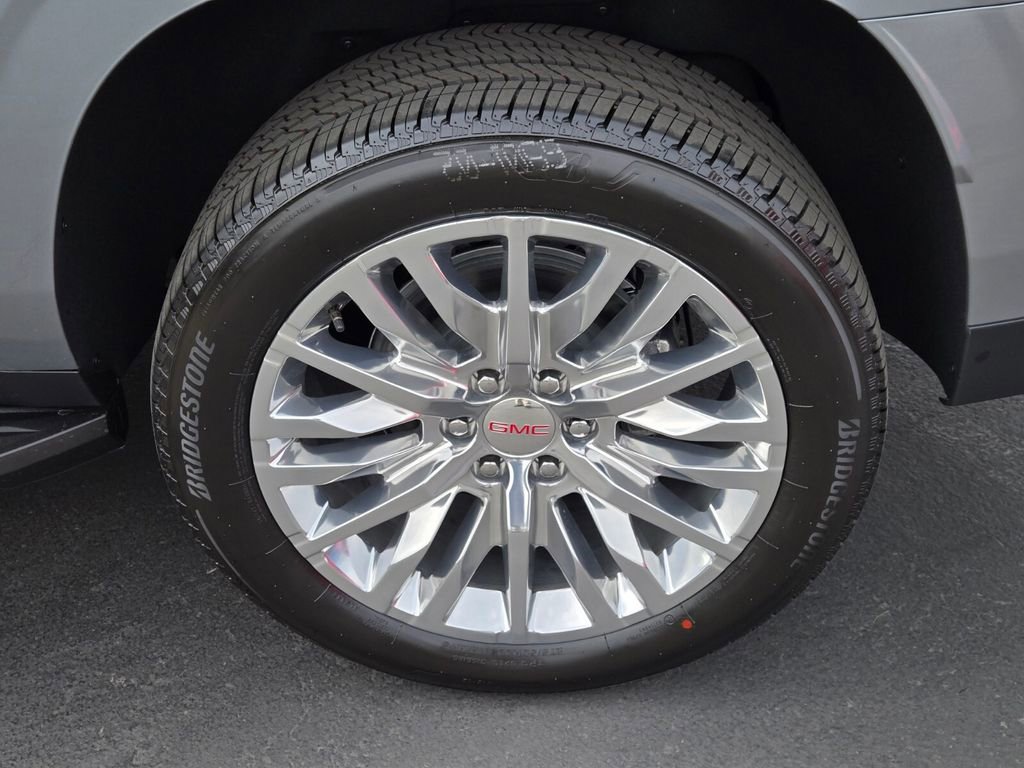 2025 Gmc Yukon XL photo 3