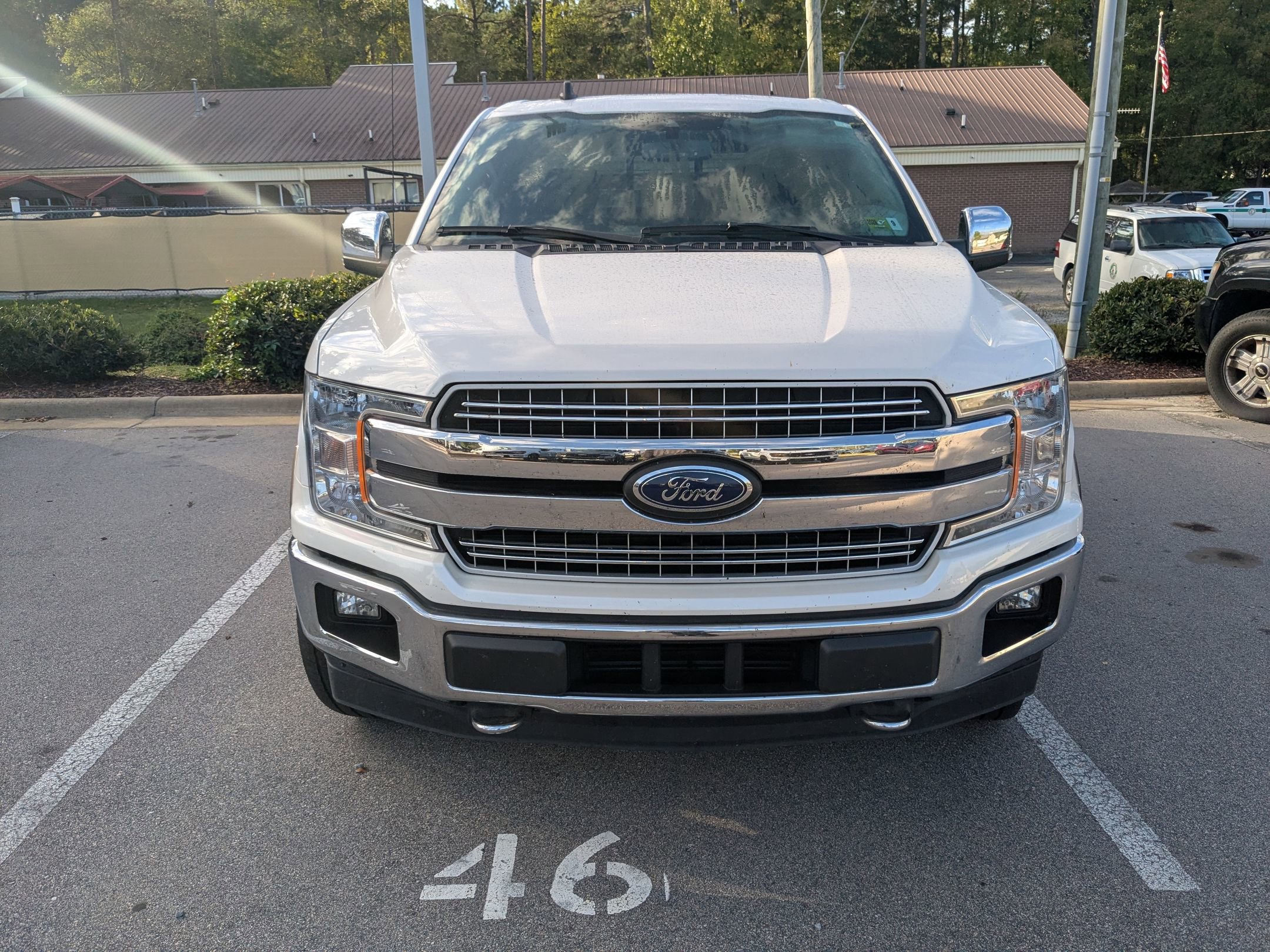 2019 Ford F-150 Lariat photo 2