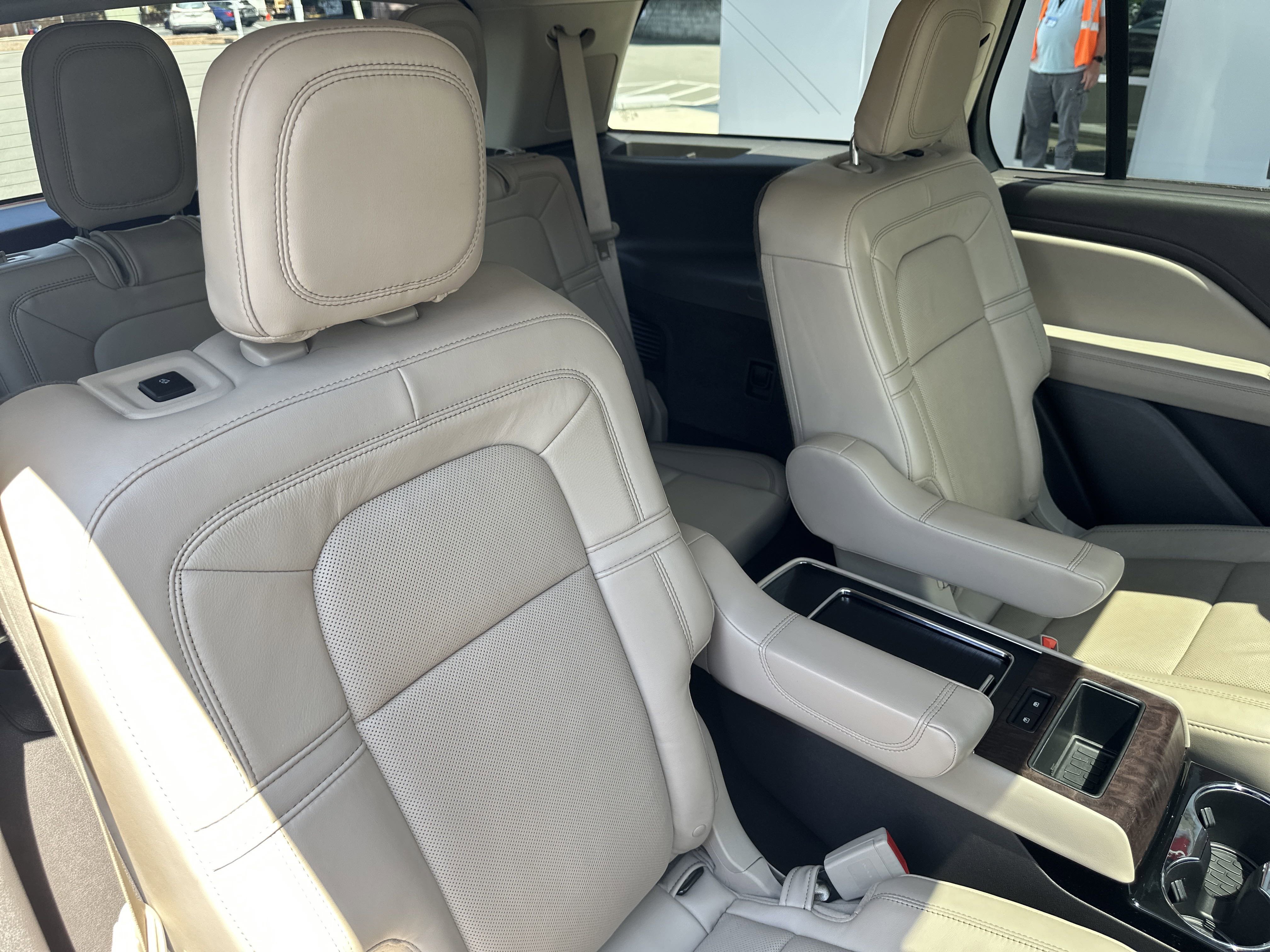 2021 Lincoln Aviator Reserve photo 14
