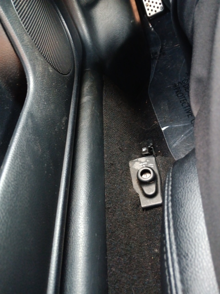 2000 Toyota MR2 Spyder Base photo 25