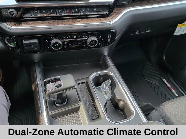 2026 Chevrolet Silverado 1500 RST photo 4