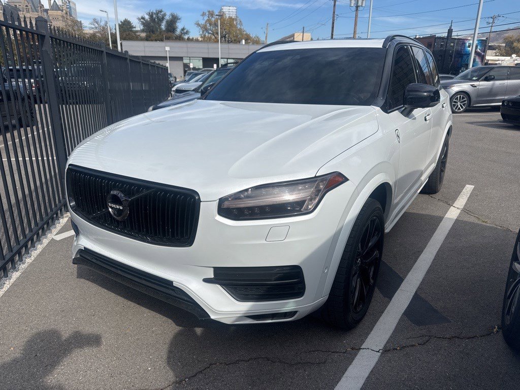 2017 Volvo XC90 Momentum