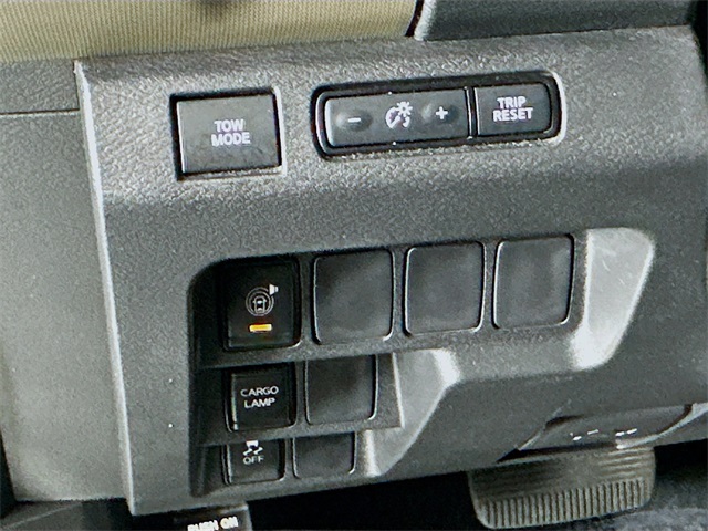2022 Nissan Frontier SV photo 11