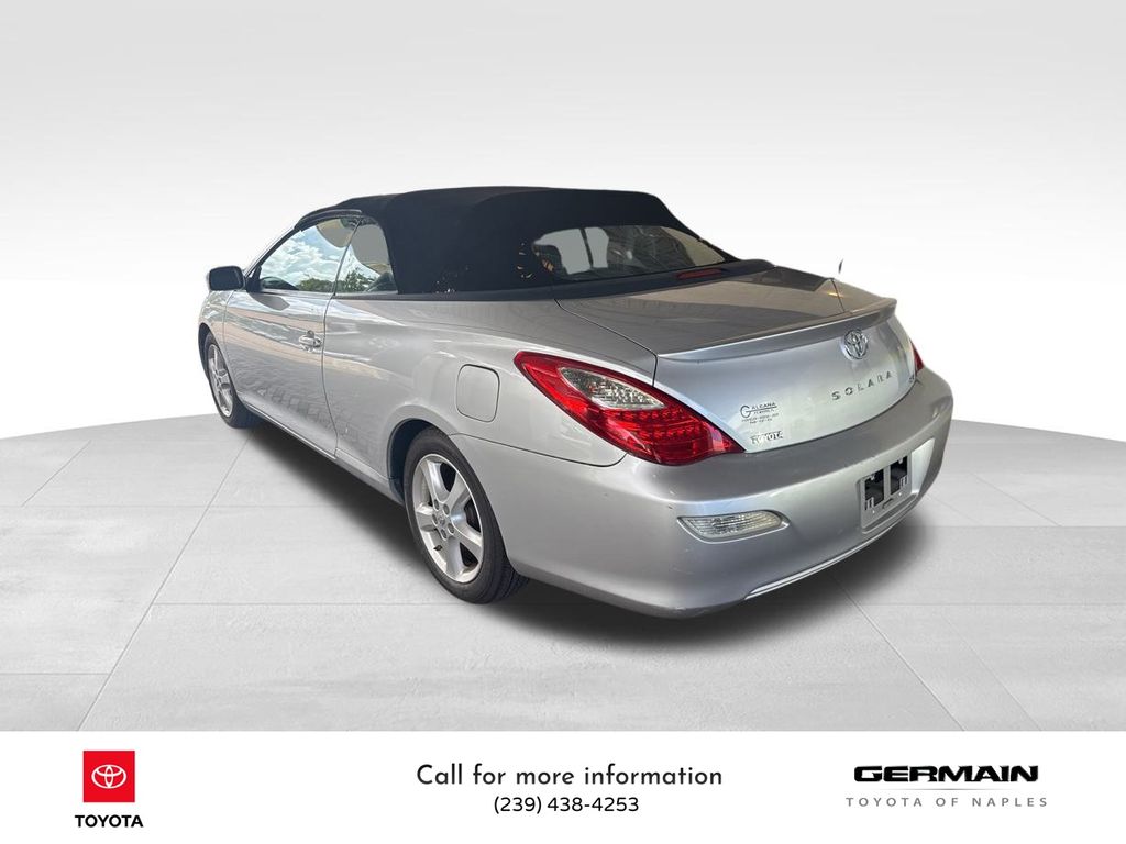 2008 Toyota Camry Solara SLE photo 3