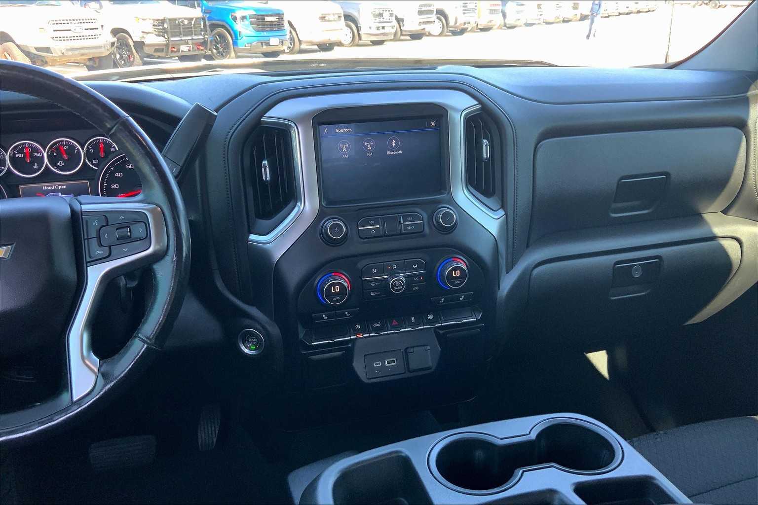 2019 Chevrolet Silverado 1500 LT photo 6