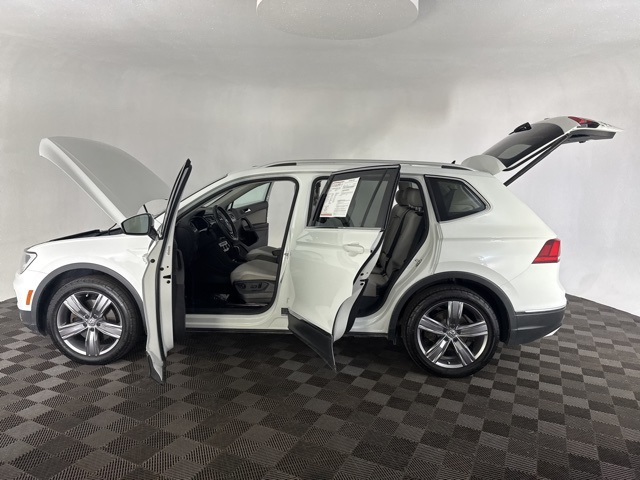 2021 Volkswagen Tiguan SEL photo 12