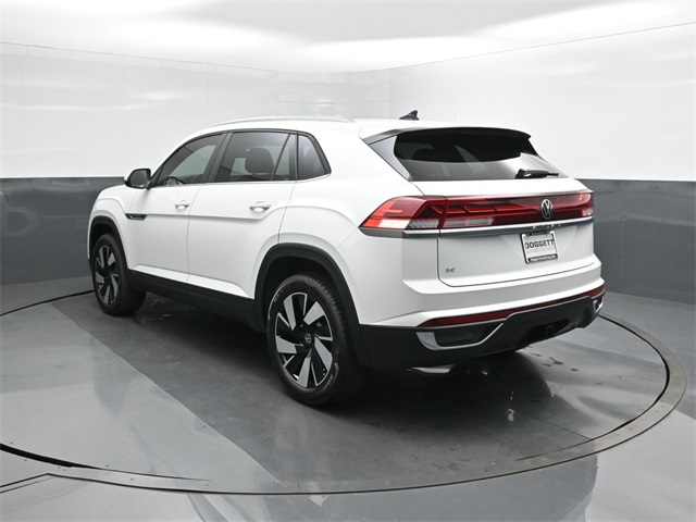 2026 Volkswagen Atlas Cross Sport SE Technology photo 3
