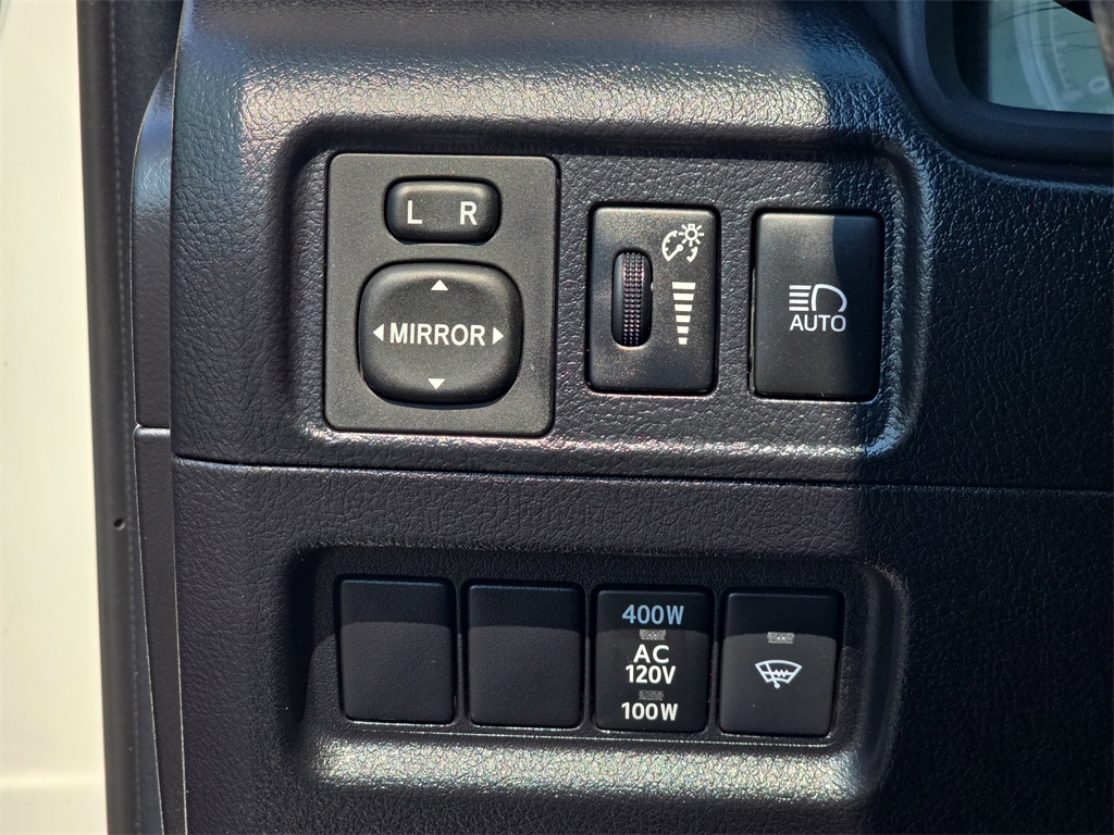 2023 Toyota 4Runner TRD Off-Road Premium photo 24