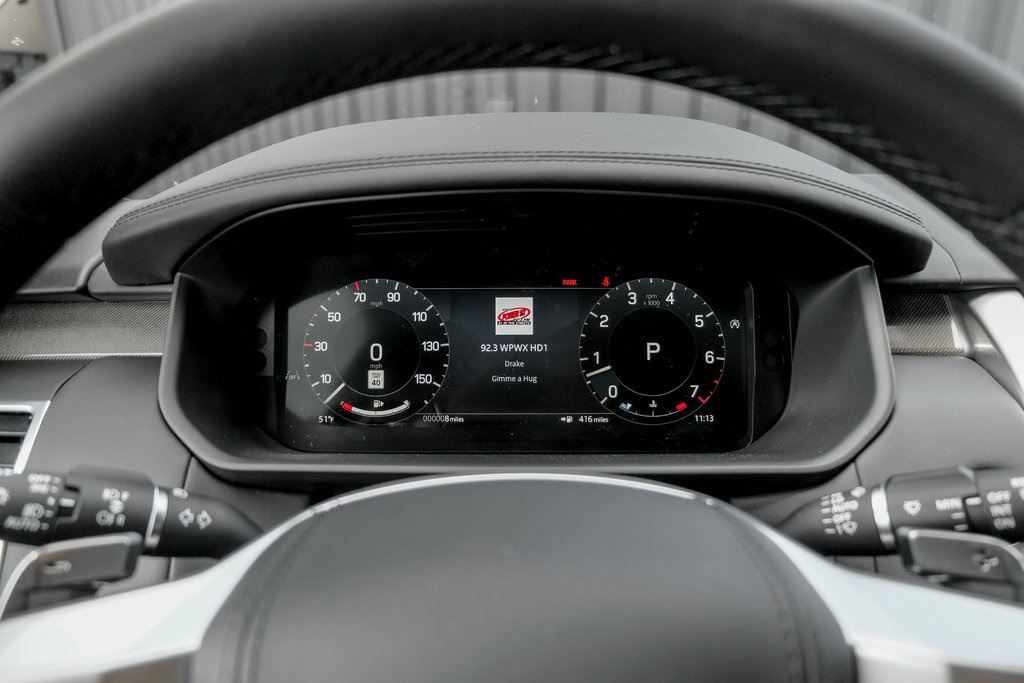 2025 Land Rover Discovery Metropolitan Edition photo 11