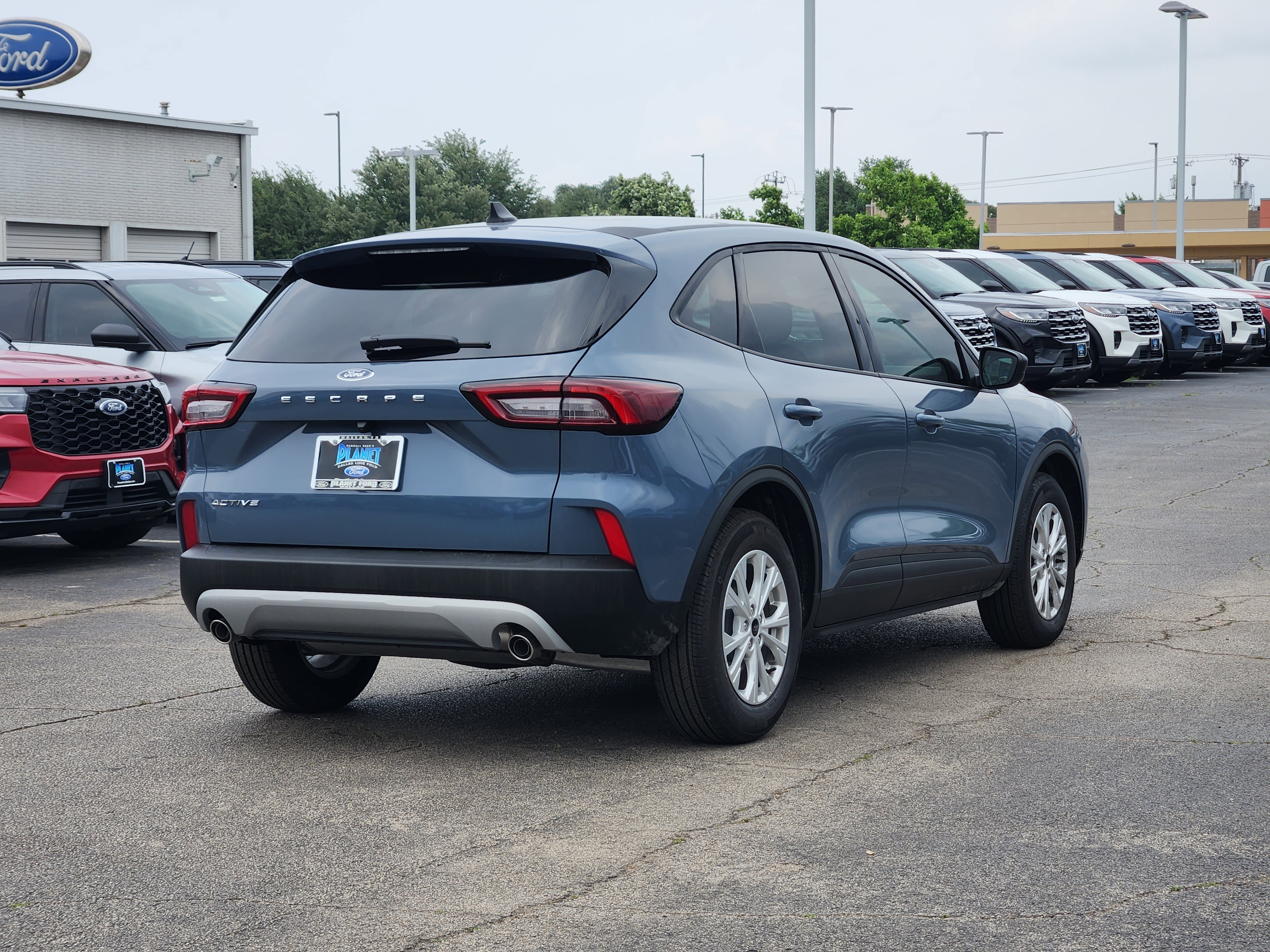 New 2025 Vapor Blue Metallic Ford Active image 4