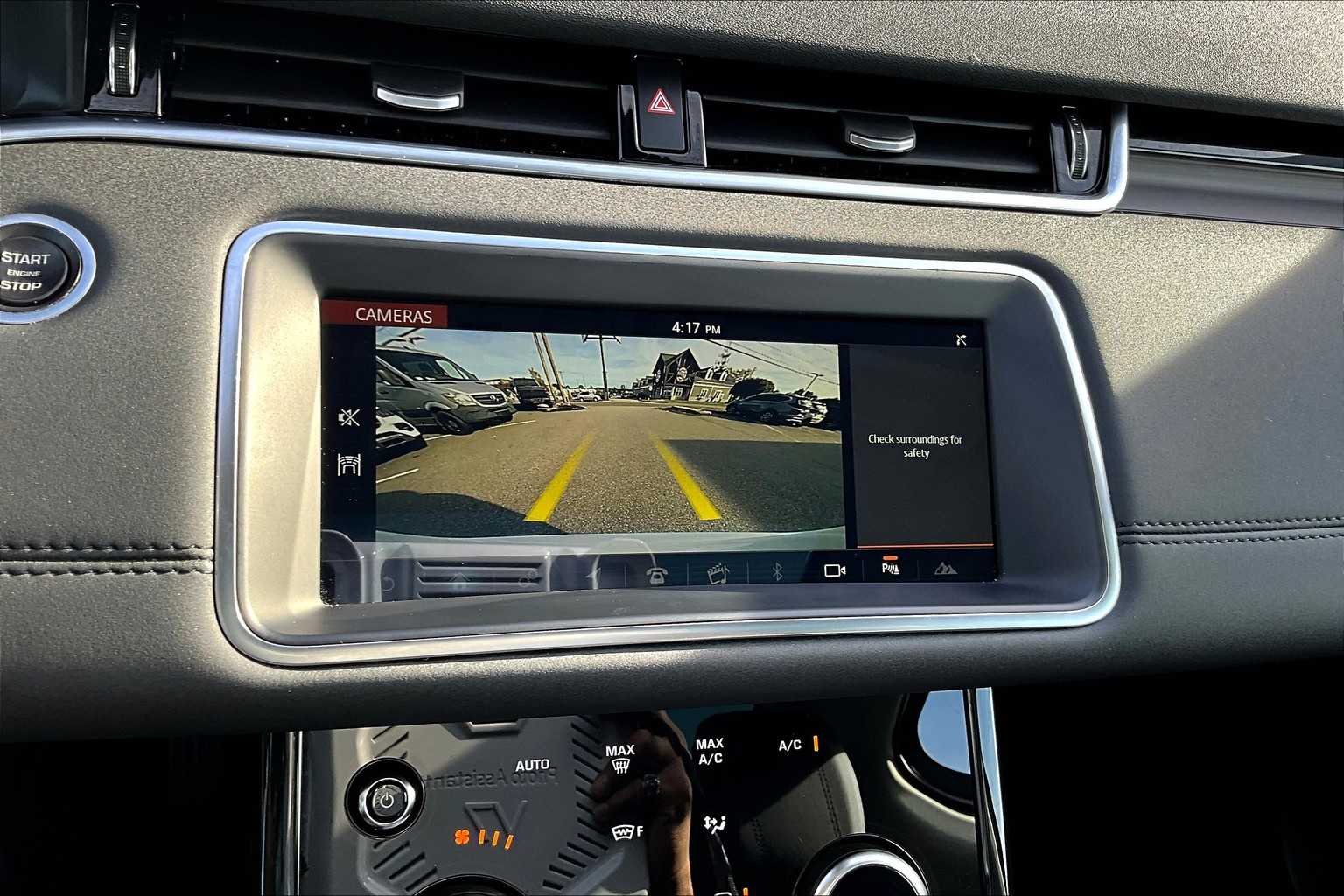 2020 Land Rover Range Rover Evoque S photo 27