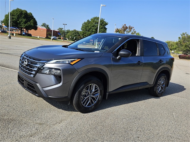 2026 Nissan Rogue S photo 2