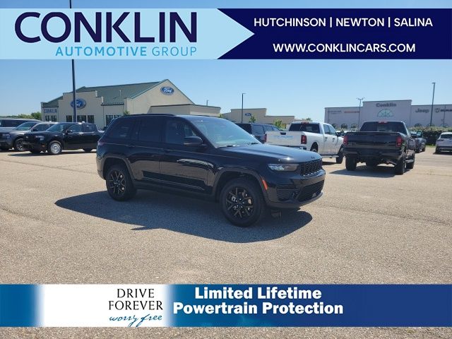 2025 Jeep Grand Cherokee Altitude's photo