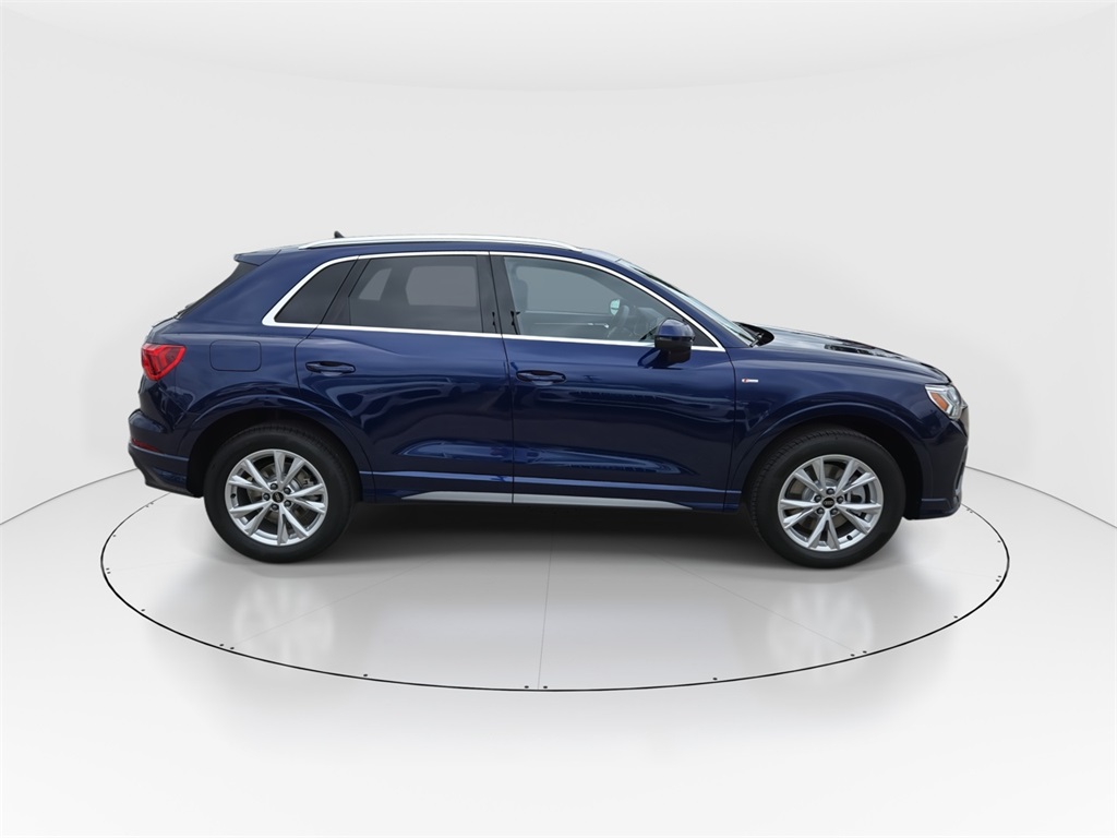2025 Audi Q3 Premium S line photo 9