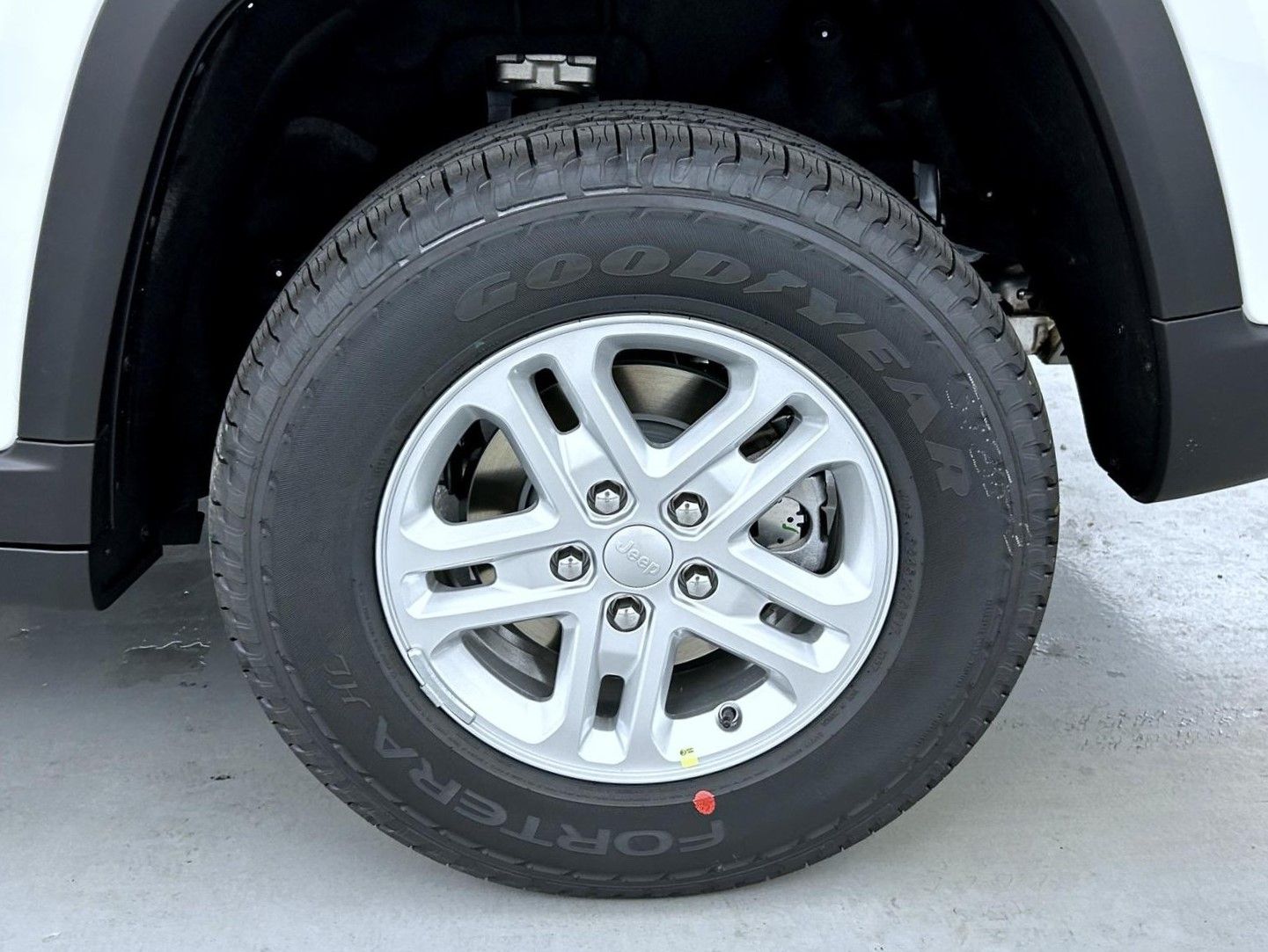 2025 Jeep Grand Cherokee Laredo photo 22