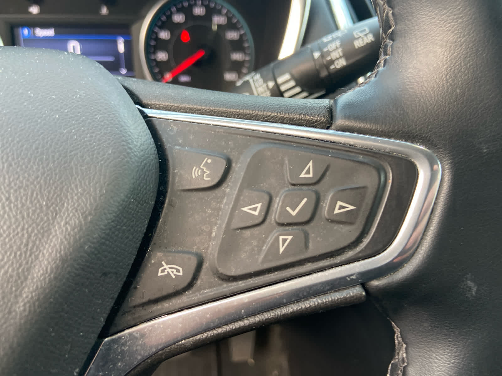 2023 Chevrolet Equinox LT photo 17