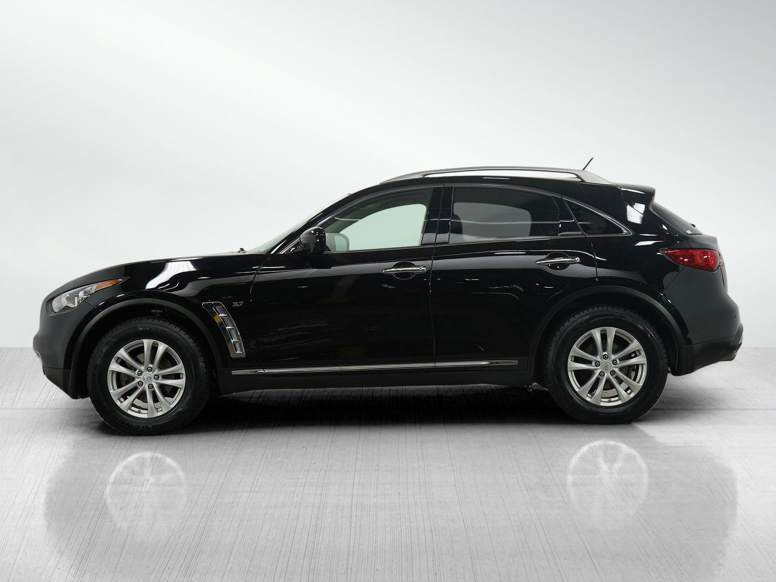 Used 2016 INFINITI QX70 Base with VIN JN8CS1MW2GM400306 for sale in White Bear Lake, Minnesota