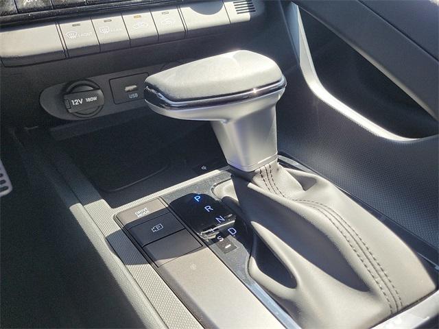 2025 Hyundai Elantra SEL Sport photo 13