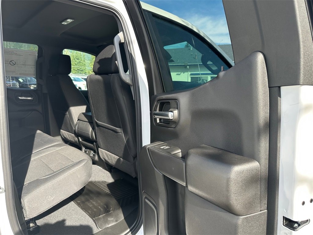 2025 Chevrolet Silverado 1500 Custom photo 14