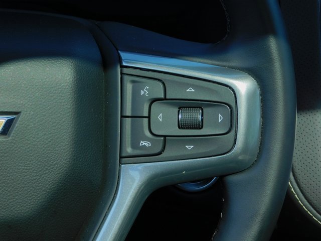 2024 Chevrolet Suburban Premier photo 13