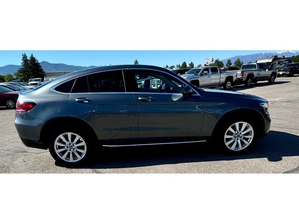 2020 Mercedes Benz GLC 300 4MATIC Coupe photo 4