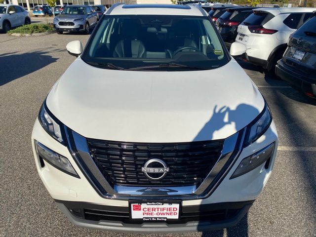 2023 Nissan Rogue SV photo 6