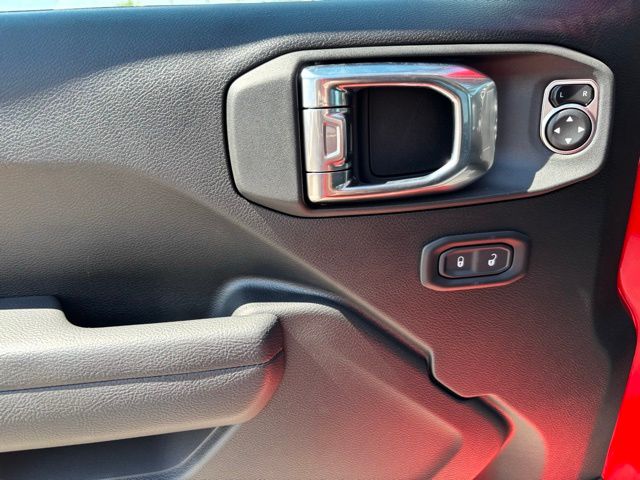 2025 Jeep Wrangler Sport S 4xe photo 11