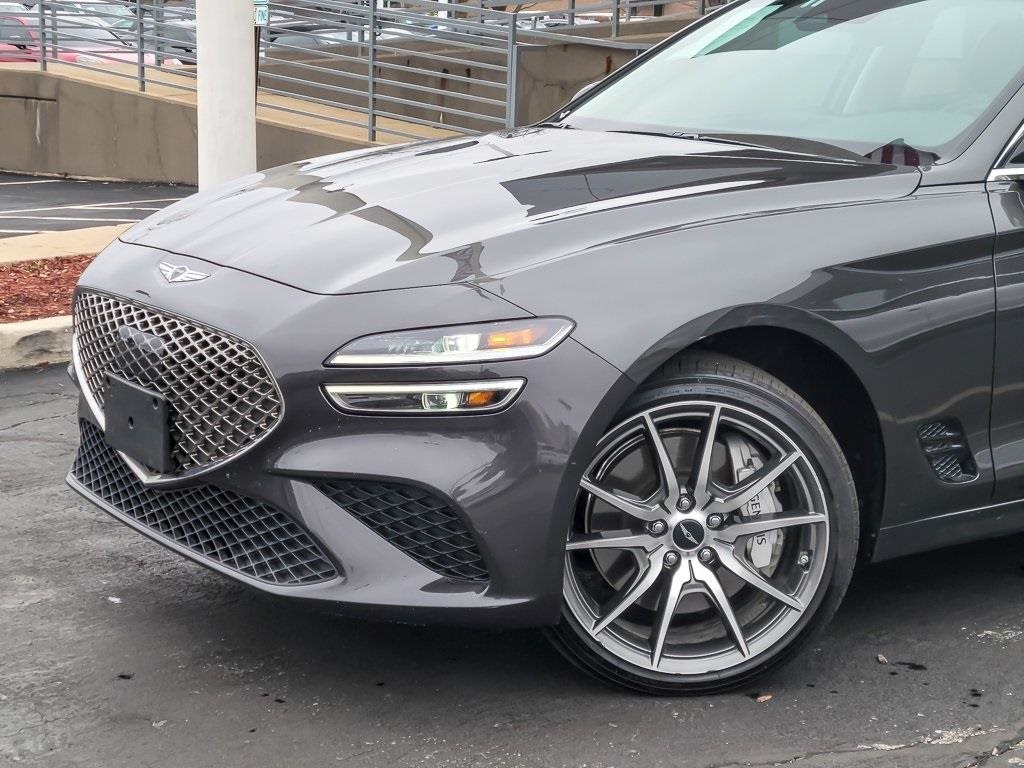 2025 Genesis G70 2.5T photo 2