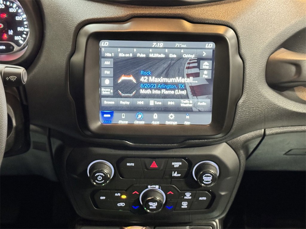 2023 Jeep Renegade Latitude Upland photo 28
