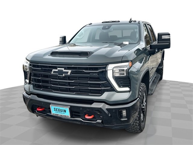 2025 Chevrolet Silverado 2500HD LT's photo