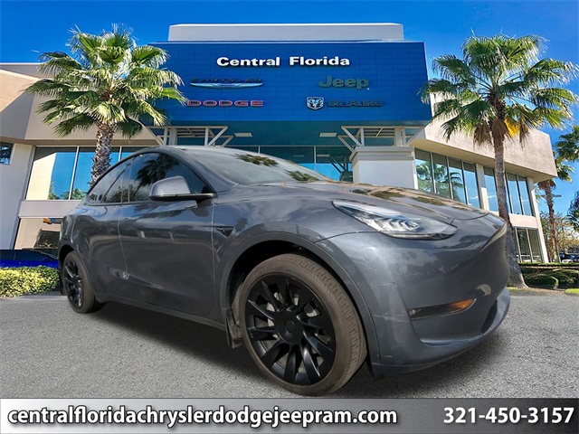 2023 Tesla Model Y Long Range's photo