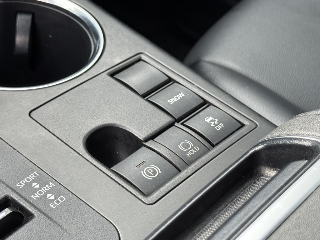 2023 Toyota Highlander XLE photo 29