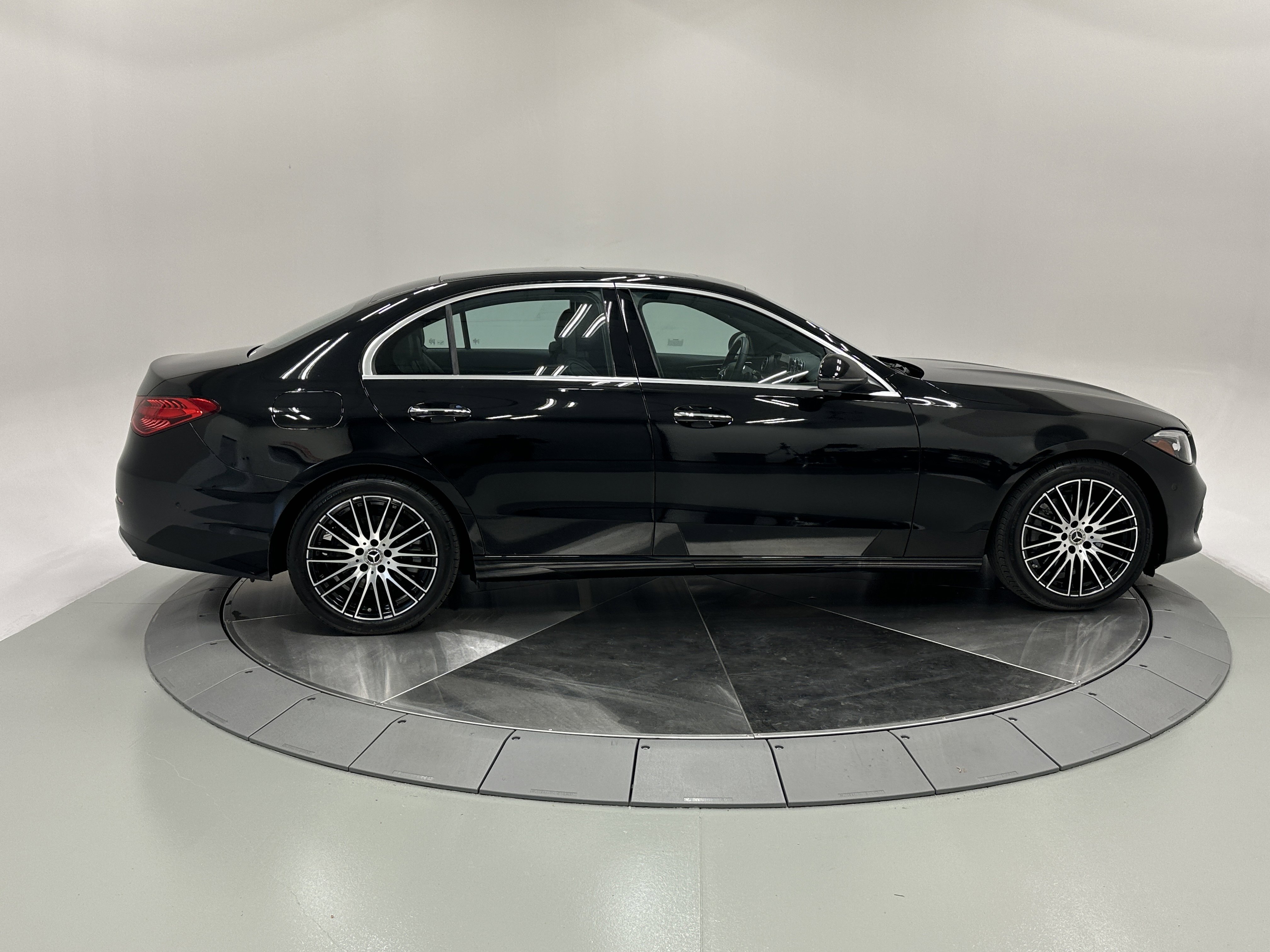2024 Mercedes Benz C 300 photo 8