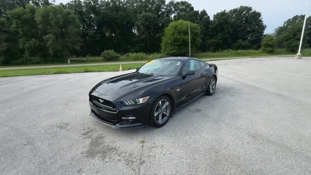 2017 Ford Mustang GT photo 4