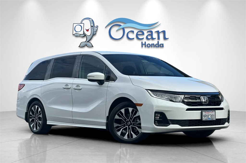 2025 Honda Odyssey Elite photo 2