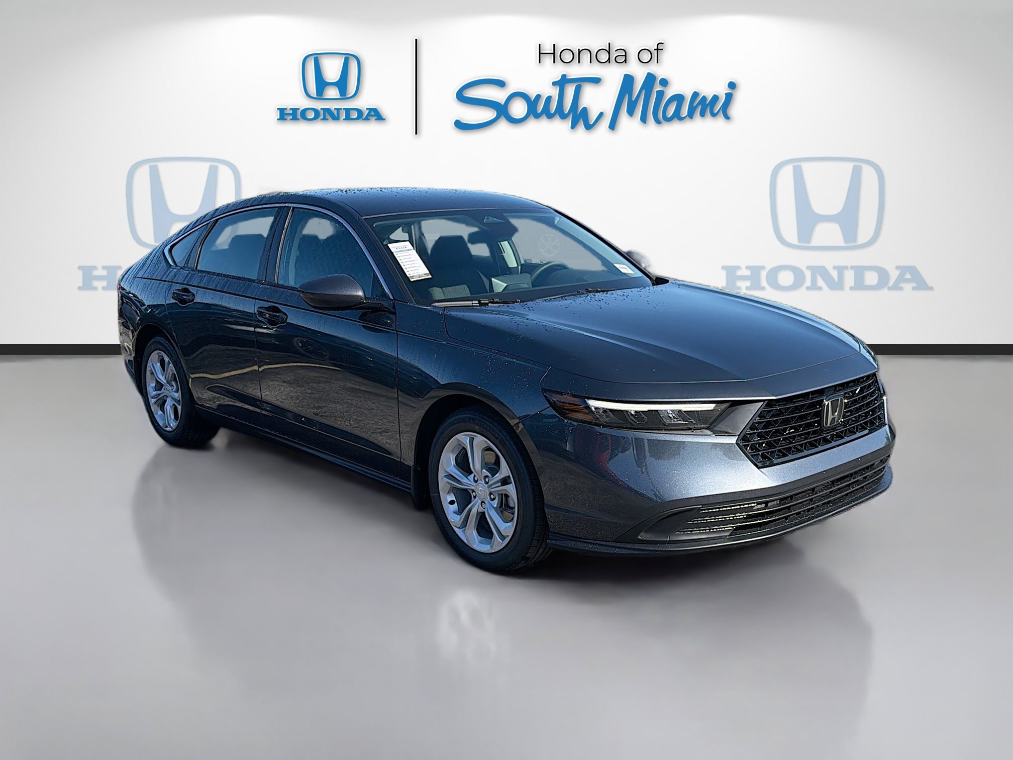 2025 Honda Accord LX's photo