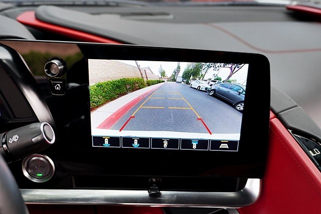 Used 2021 White Chevrolet Stingray image 29