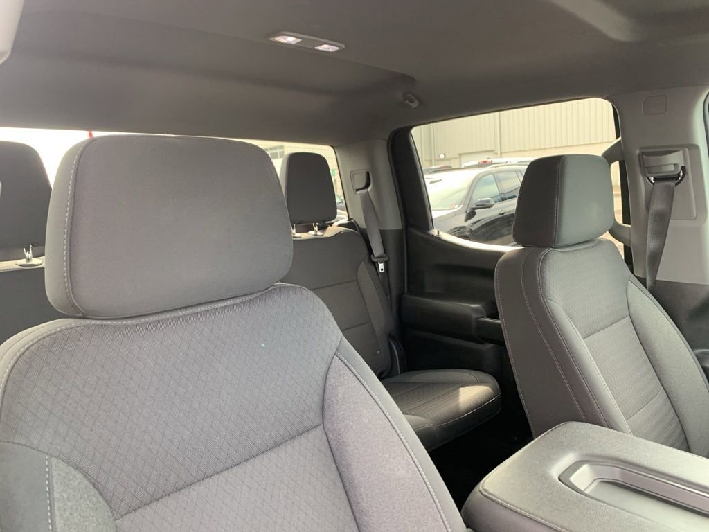 2022 Chevrolet Silverado 1500 Custom photo 13