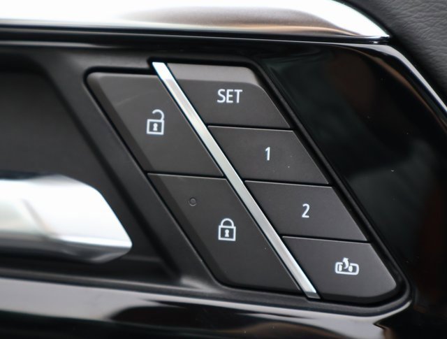 2025 Chevrolet Suburban RST photo 6