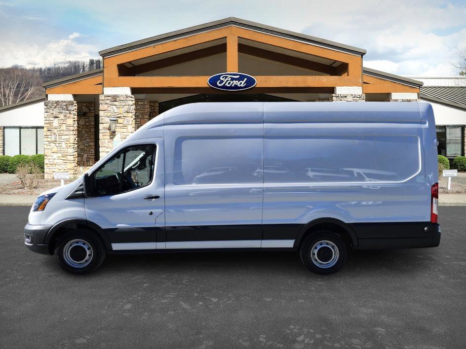 2024 Ford Transit photo 3