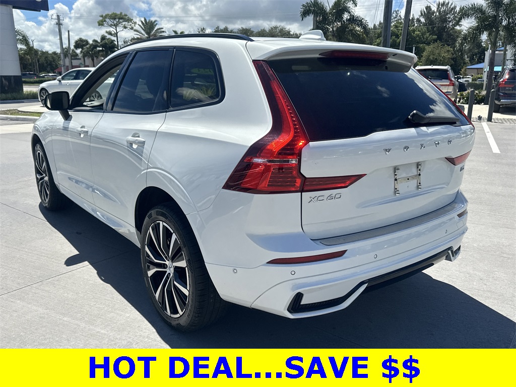 2023 Volvo XC60 B5 Plus photo 7