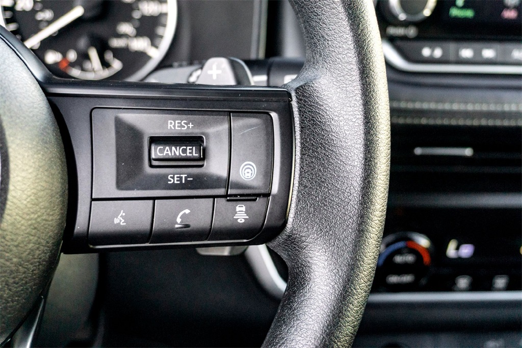 2024 Nissan Rogue SV photo 19