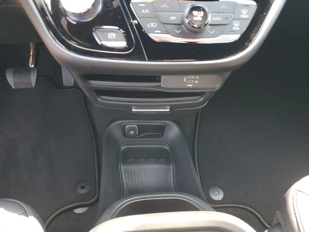 2026 Chrysler Voyager LX photo 37
