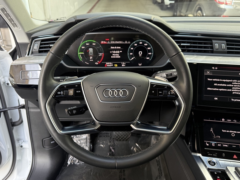 2024 Audi Q8 E-tron Premium Plus photo 18
