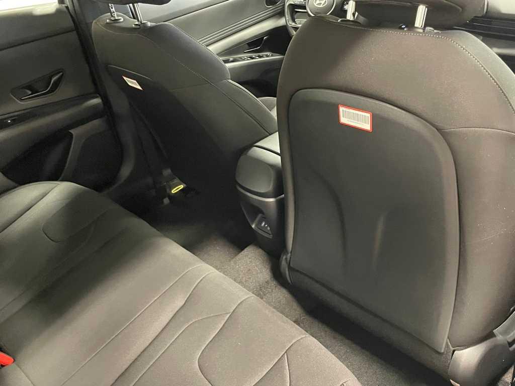 2025 Hyundai Elantra SEL Sport photo 36