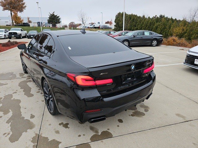 2021 Bmw M550i xDrive photo 2